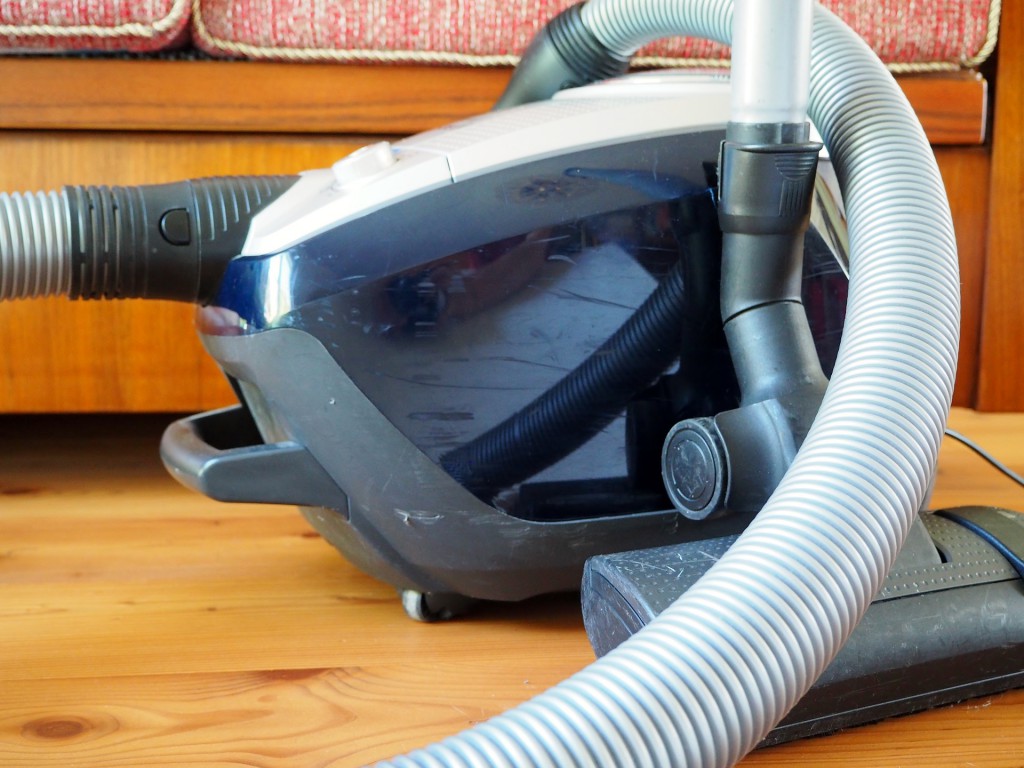 Cleaning Up Diatomaceous Earth